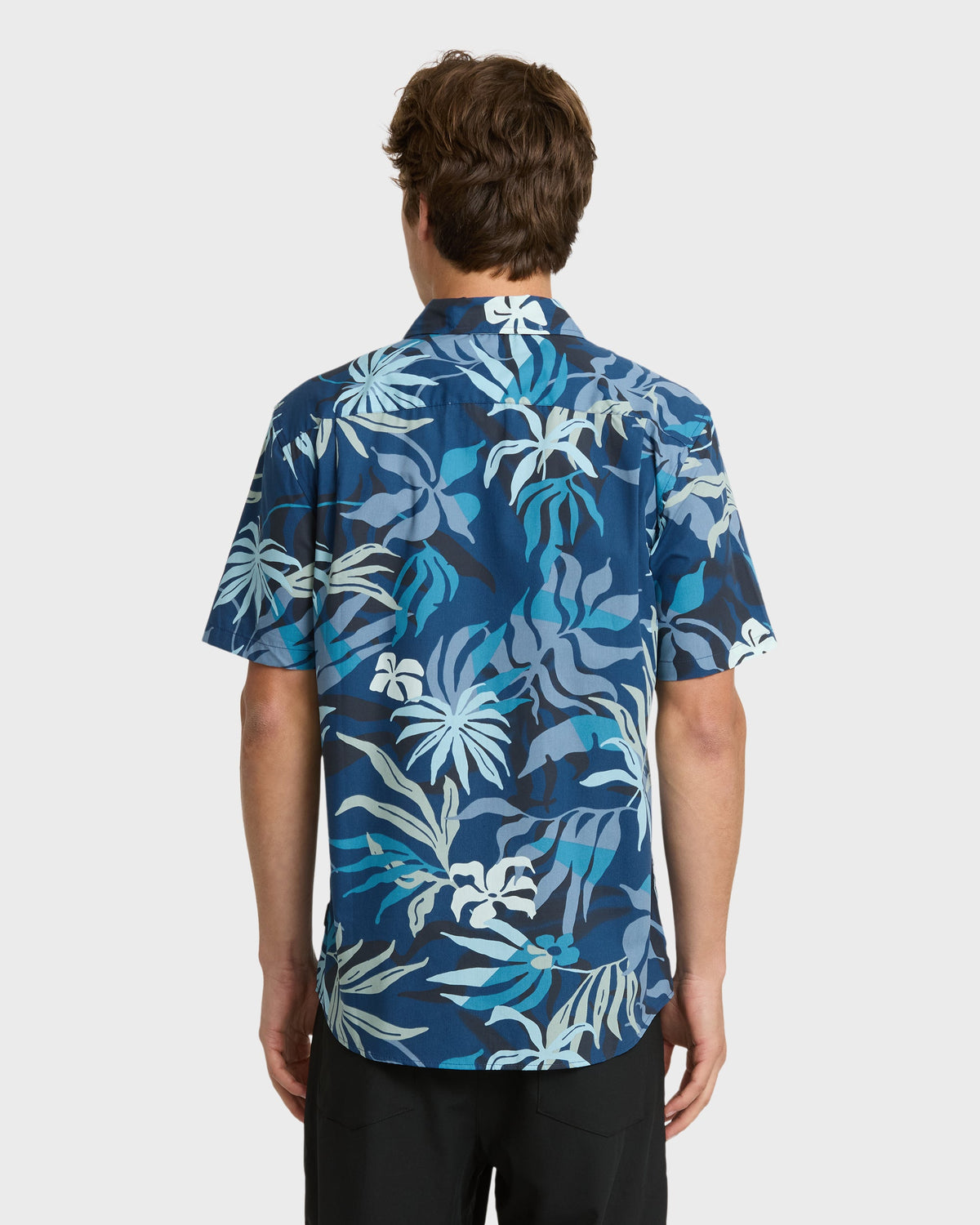 Blueweed Classic Short Sleeve Shirt - Navy | Quick Silver