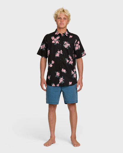 Habitats Classic Short Sleeve Shirt - Black | Quick Silver
