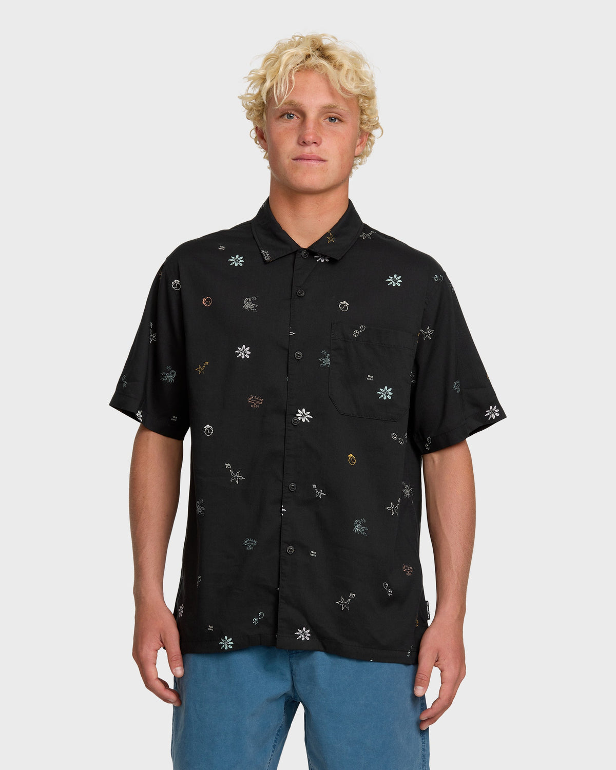 Beach Club Classic Short Sleeve Shirt - Black | Quick Silver