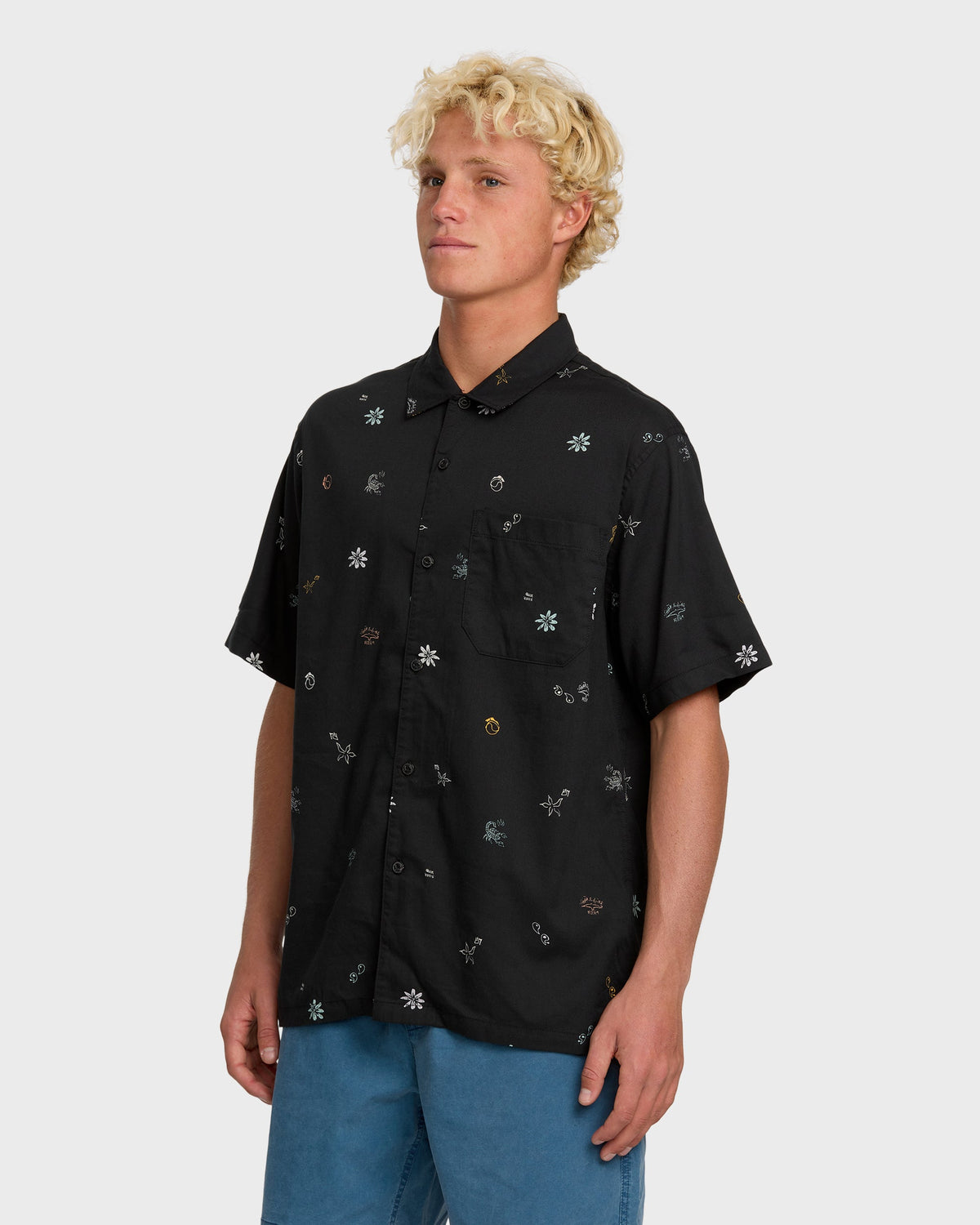 Beach Club Classic Short Sleeve Shirt - Black | Quick Silver