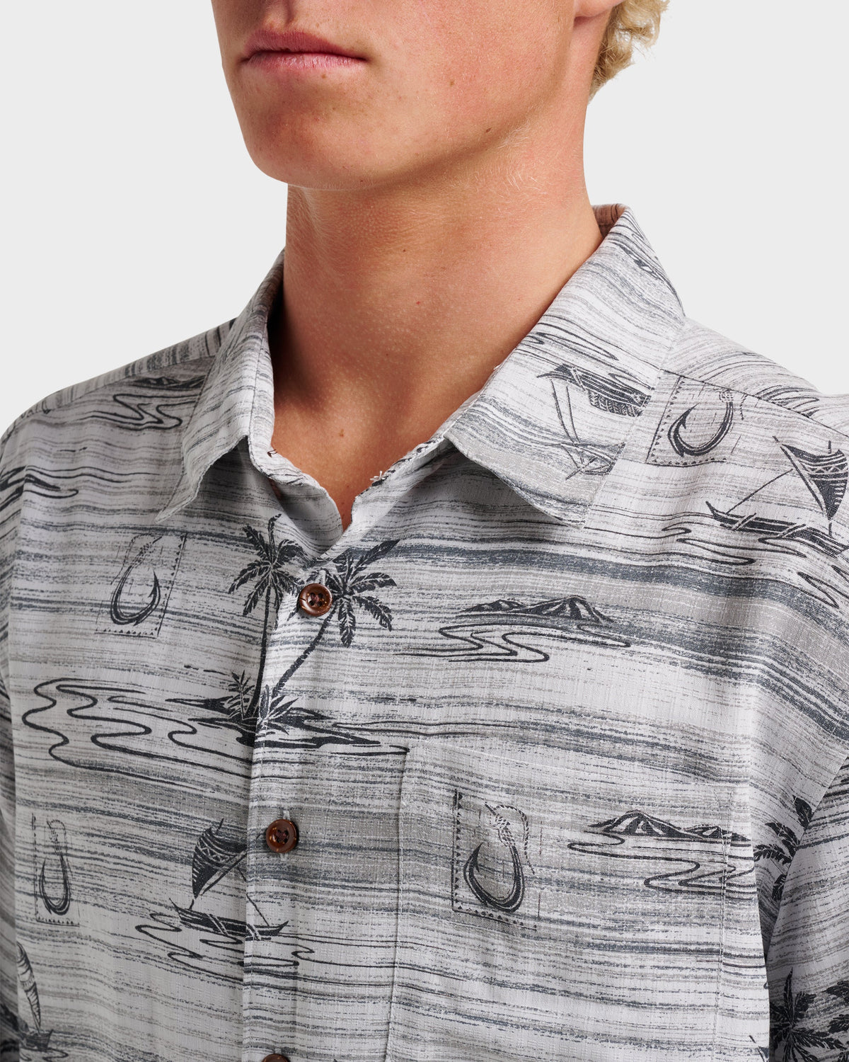 Waterman Island Daze Short Sleeve Shirt - Phantom | Quick Silver