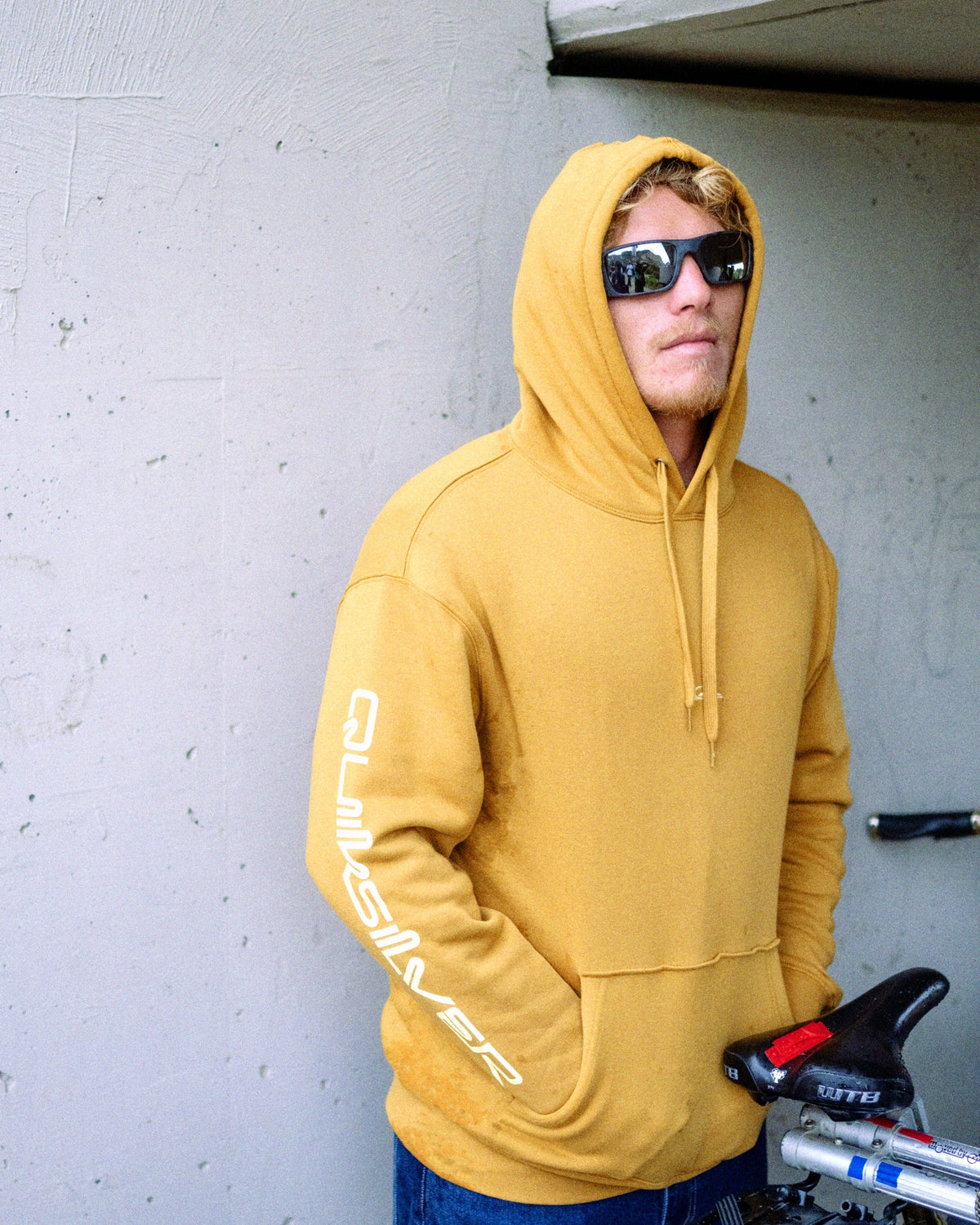 Passage Logo Hoodie - Wood Thrush | Quick Silver