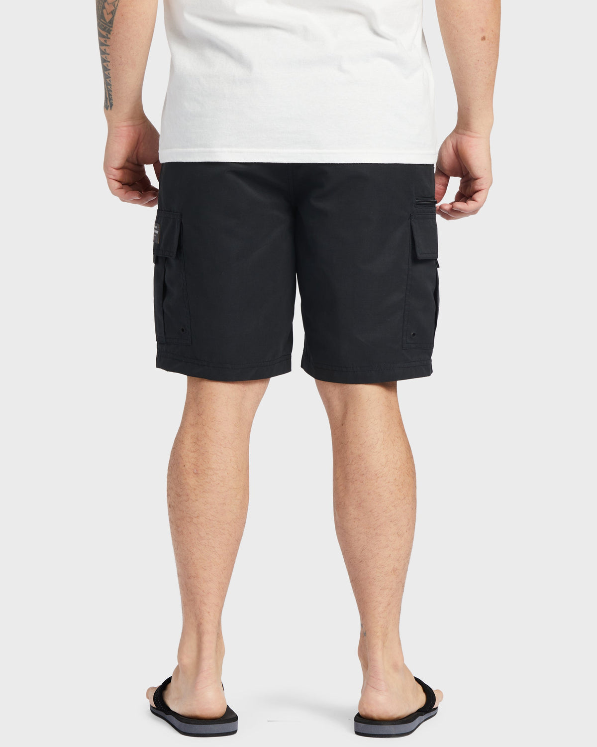 Waterman Maldive Atoll 20" Cargo Shorts - Black | Quick Silver