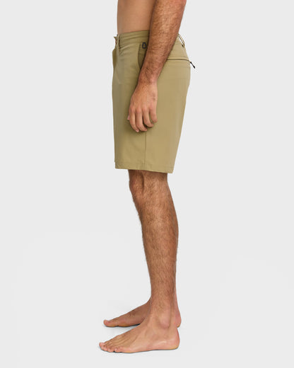 Union Transit 19" Amphibian Hybrid Shorts - Twill | Quick Silver