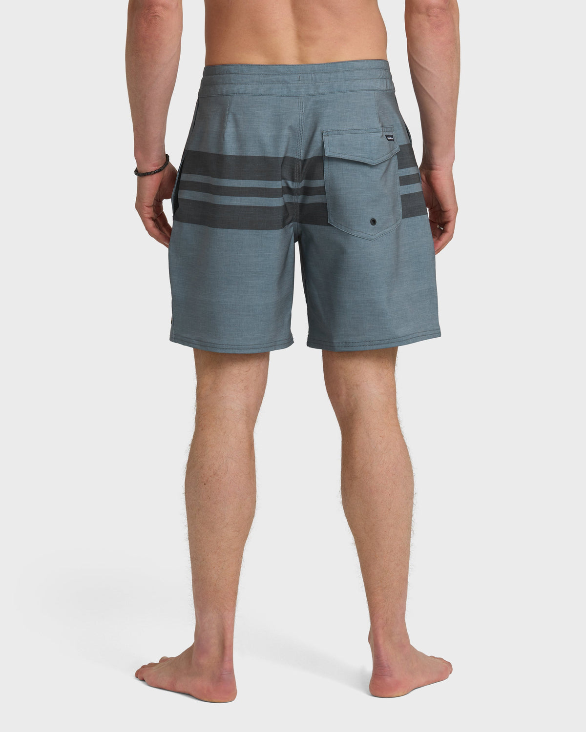Surfsilk Street Trunk 18" Boardshorts - Black | Quick Silver
