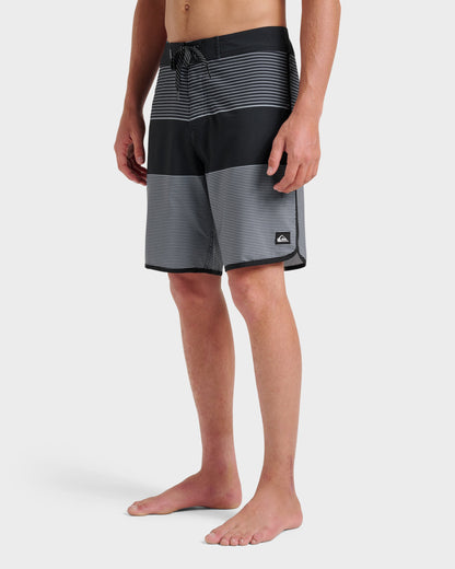Surfsilk Tijuana 19" Boardshorts - Black | Quick Silver