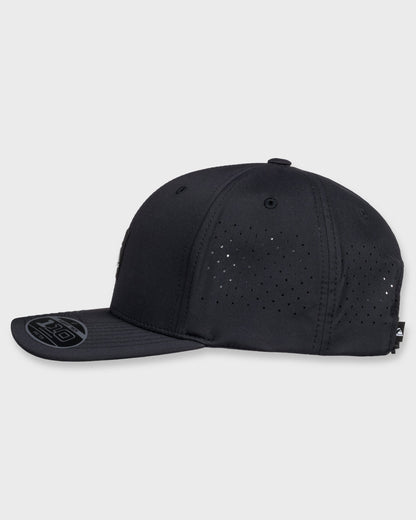 Adapted Flexfit Hat - Black | Quick Silver
